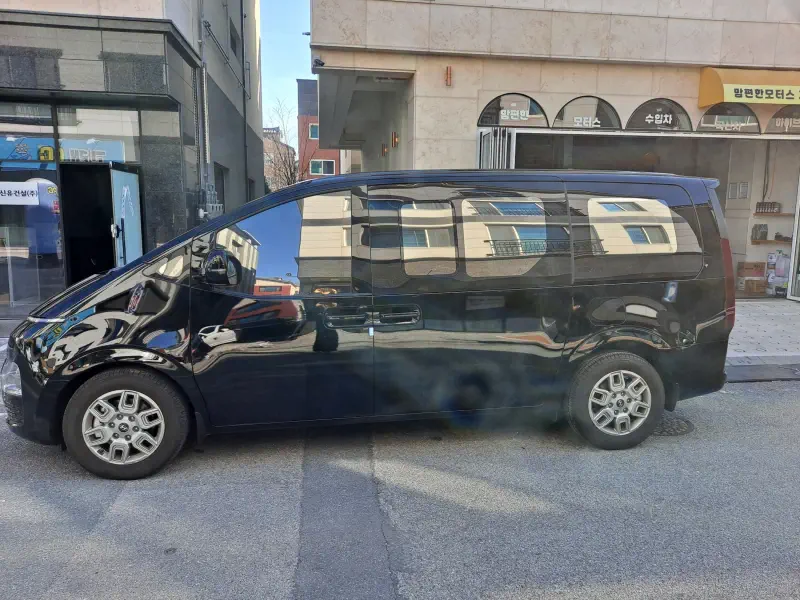 Hyundai Staria