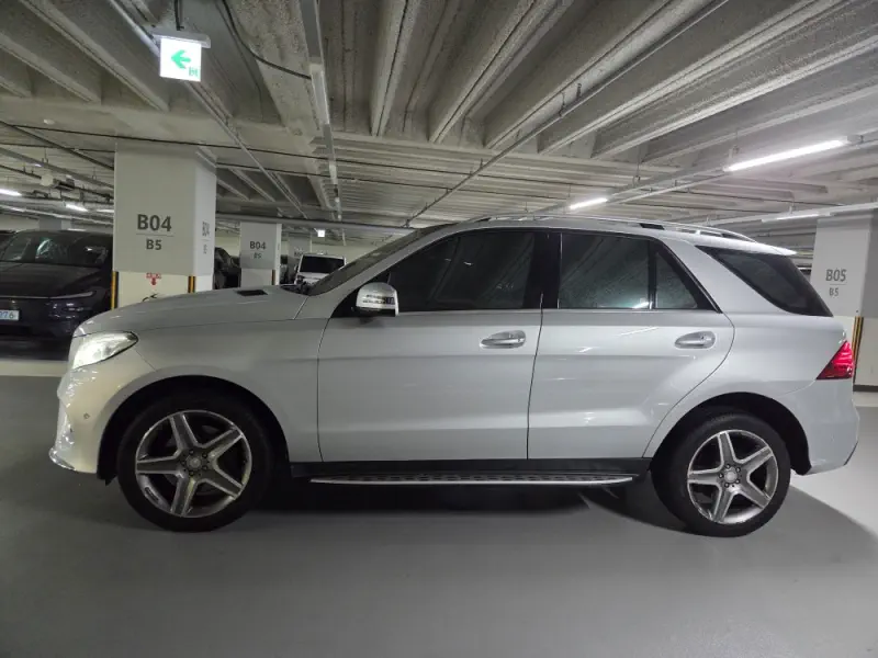 Mercedes-Benz GLE-Class