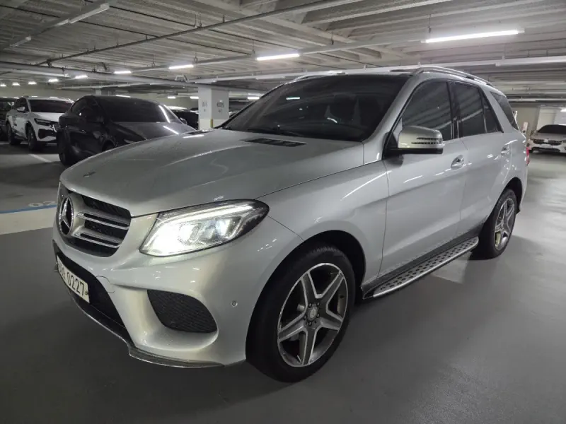 Mercedes-Benz GLE-Class