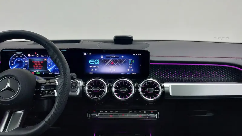 Mercedes-Benz EQB