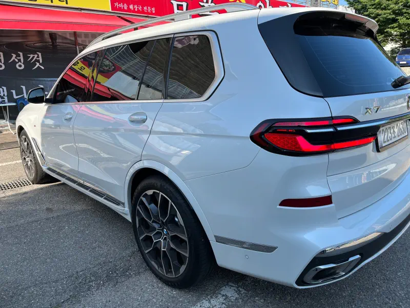 BMW X7