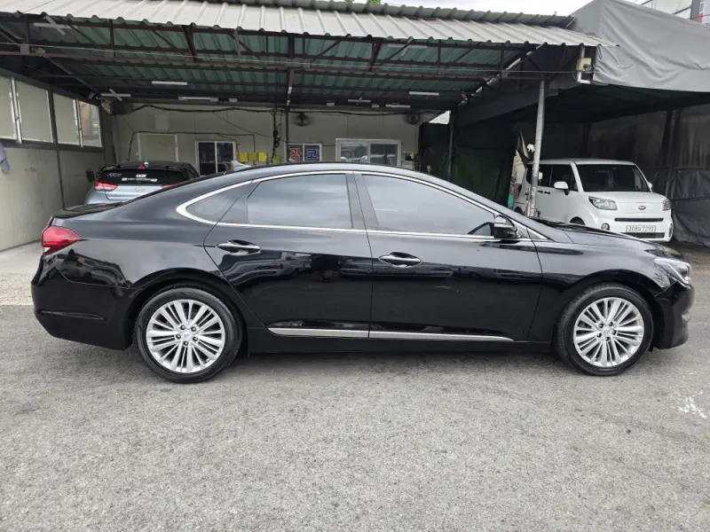 Hyundai Aslan