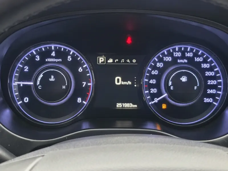 Hyundai Aslan