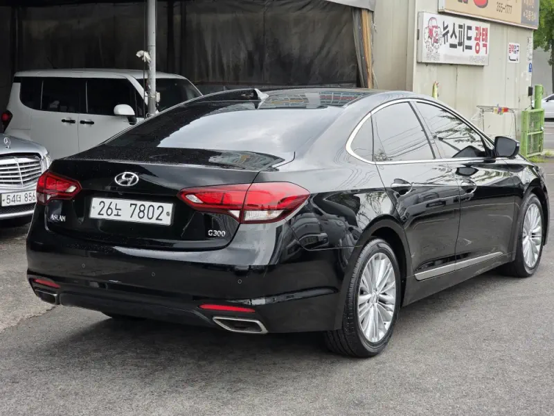 Hyundai Aslan