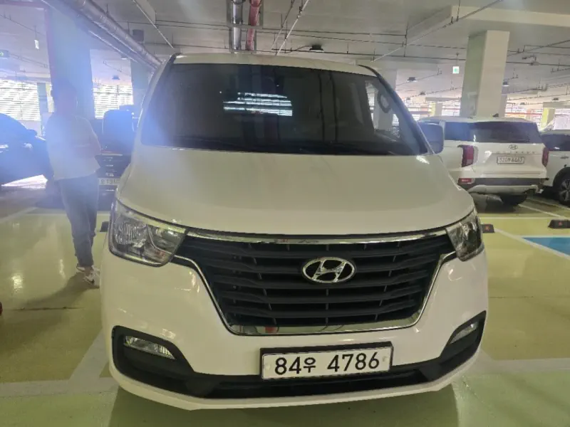 Hyundai Grand Starex