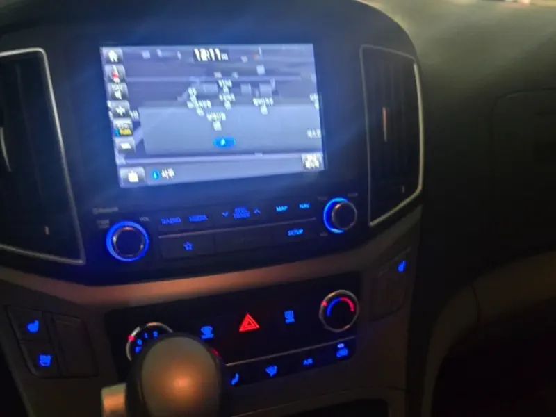 Hyundai Grand Starex