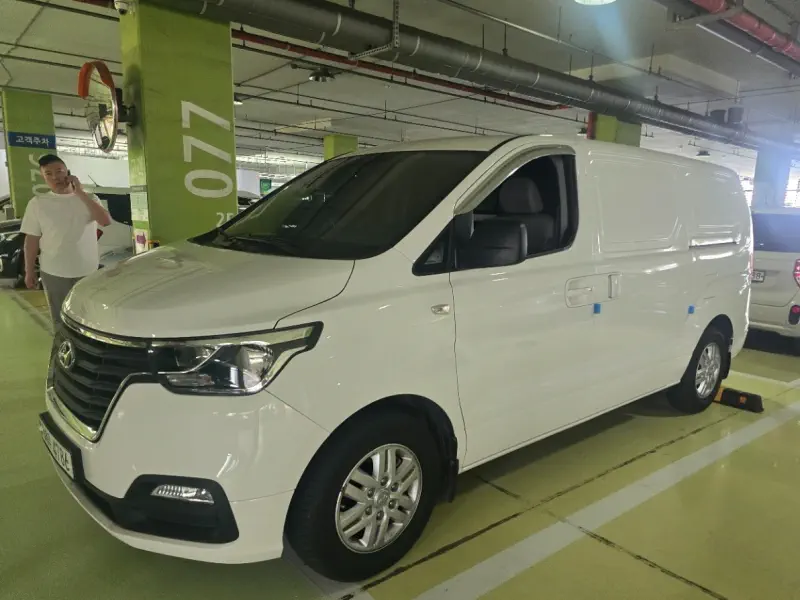 Hyundai Grand Starex