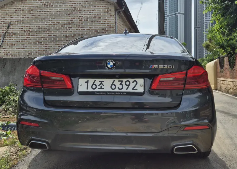BMW 5-Series