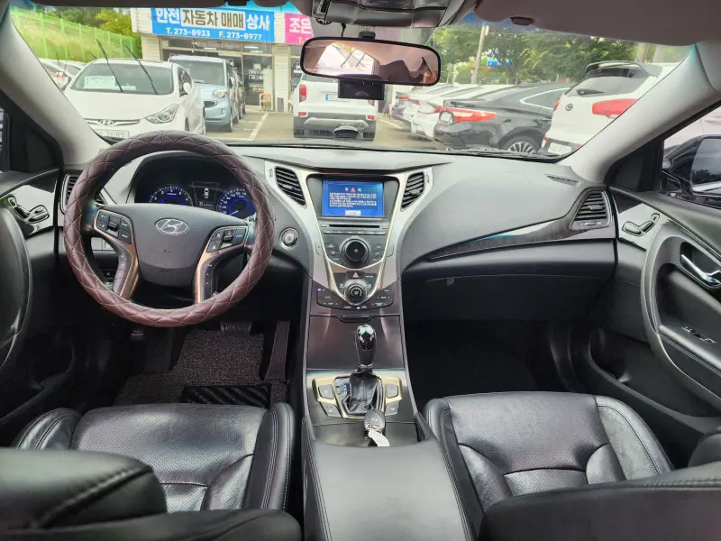 Hyundai Grandeur