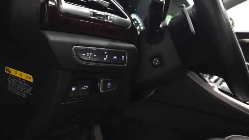 Genesis EQ900
