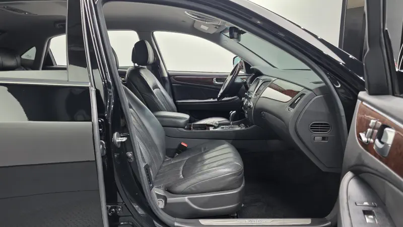 Hyundai Equus