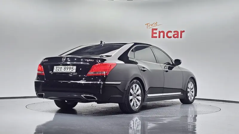 Hyundai Equus