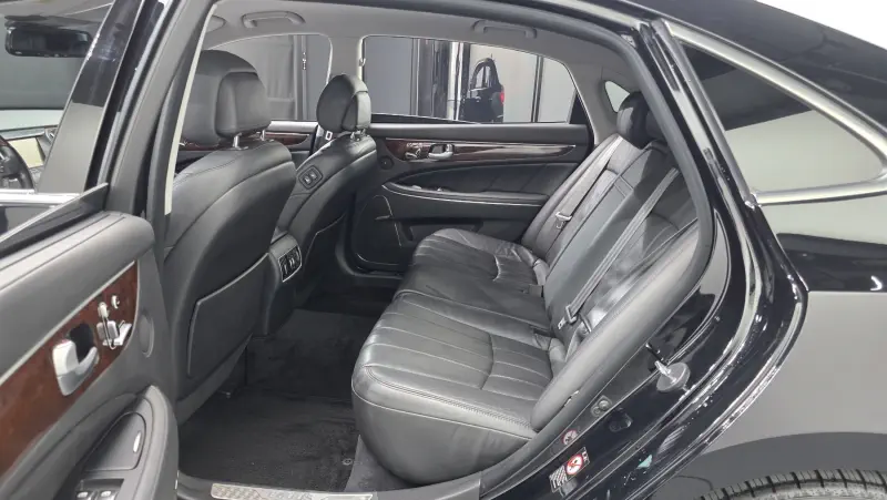 Hyundai Equus