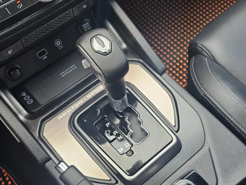 SsangYong Rexton Sports Khan
