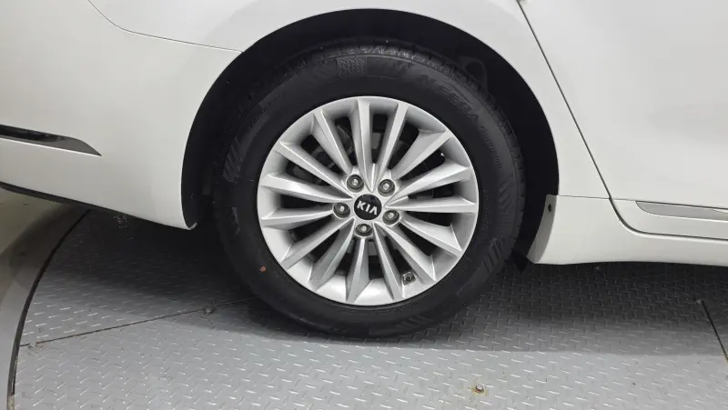 Kia K7