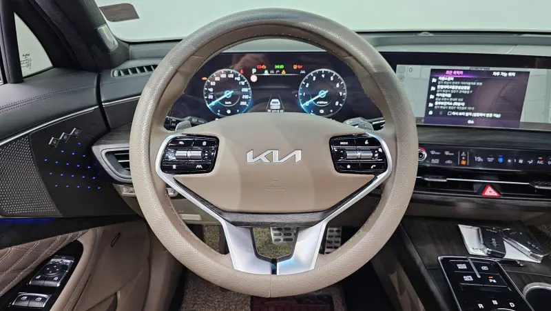 Kia K8
