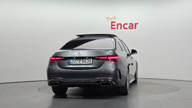 Mercedes-Benz C-Class