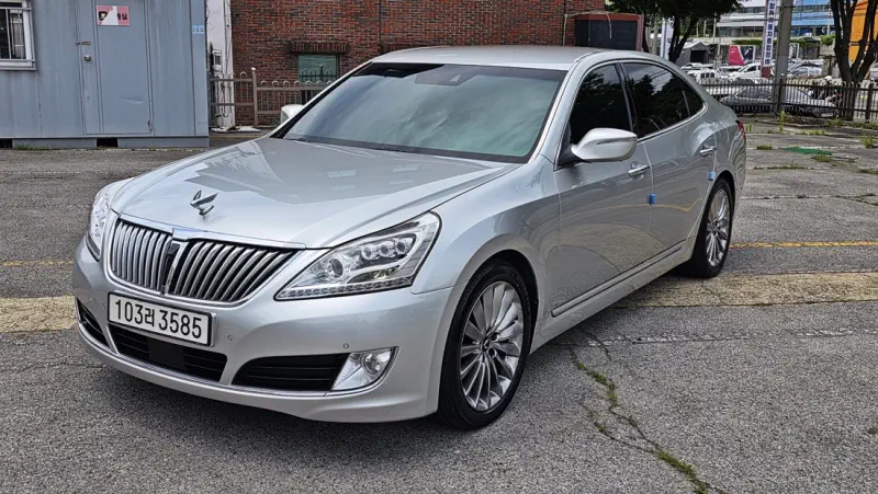 Hyundai Equus