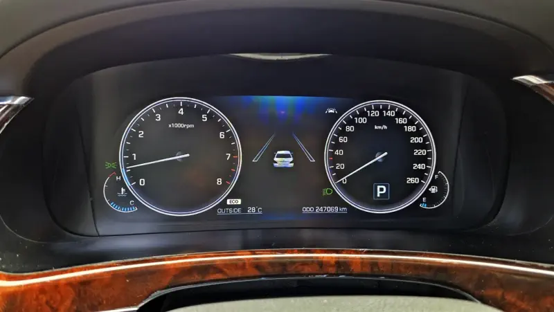 Hyundai Equus