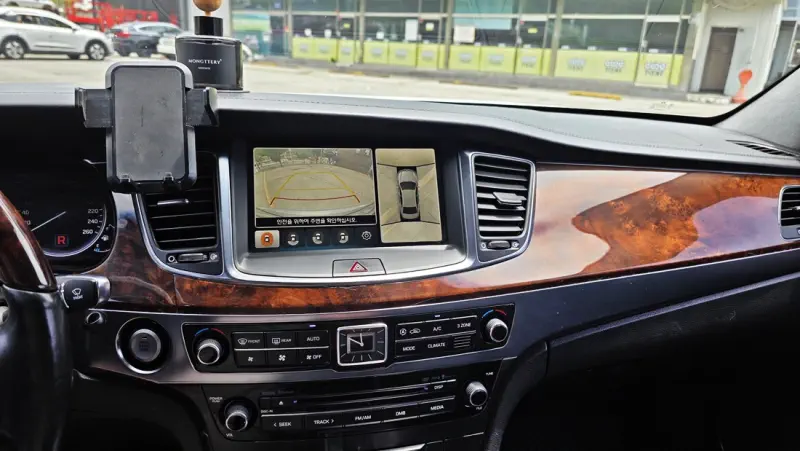 Hyundai Equus