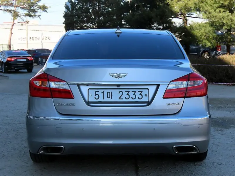 Hyundai Genesis