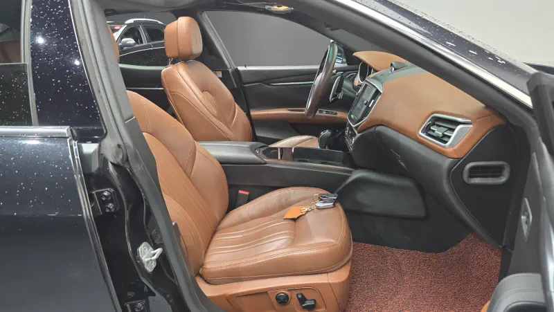 Maserati Ghibli
