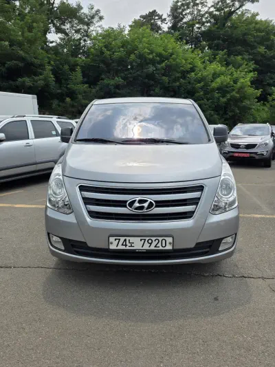 Hyundai Grand Starex