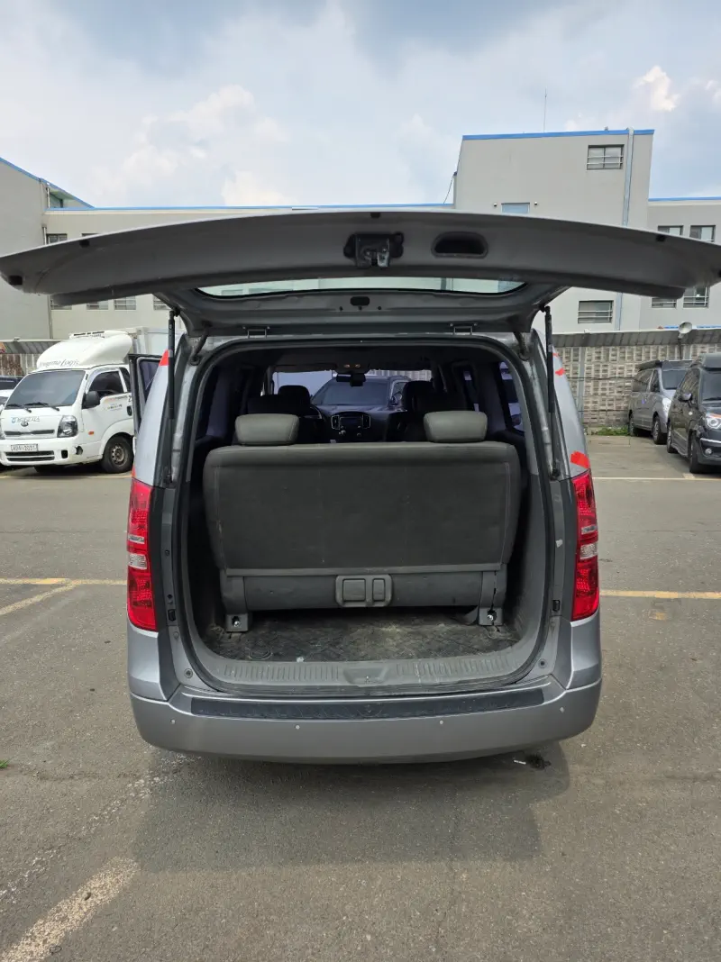 Hyundai Grand Starex