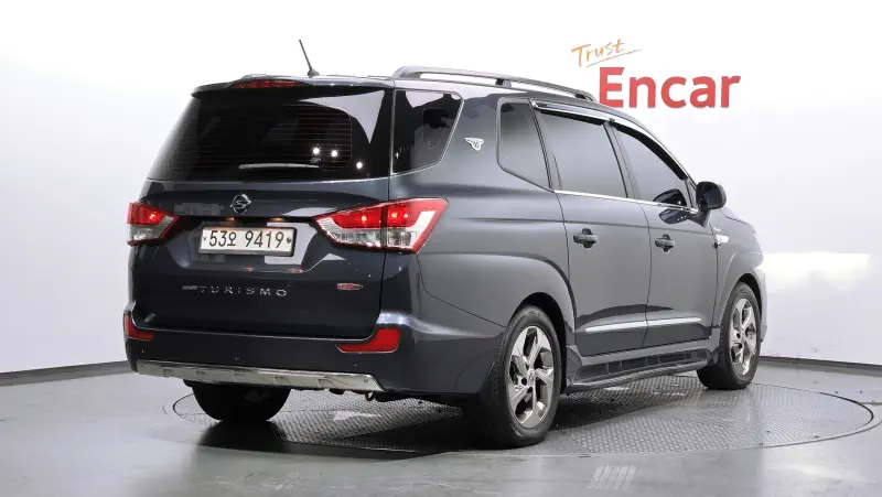SsangYong Korando Turismo