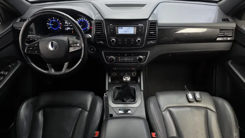 SsangYong Rexton Sports