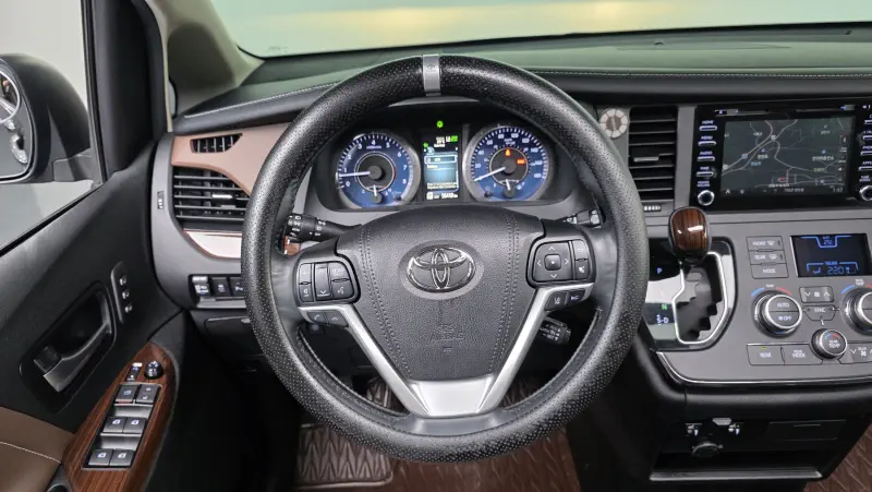 Toyota Sienna