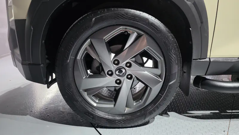 SsangYong Rexton Sports Khan