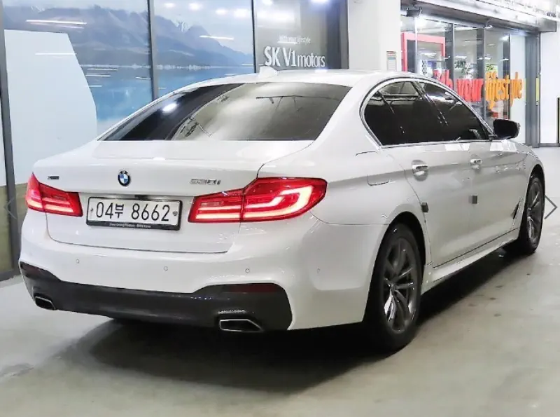 BMW 5-Series
