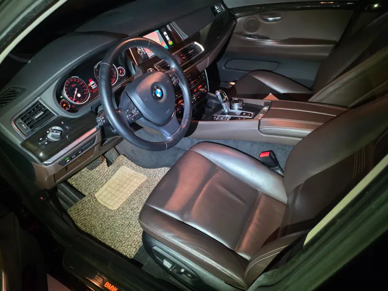 BMW 5-Series Gran Turismo