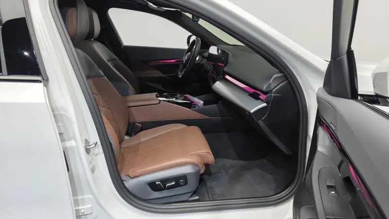 BMW i5