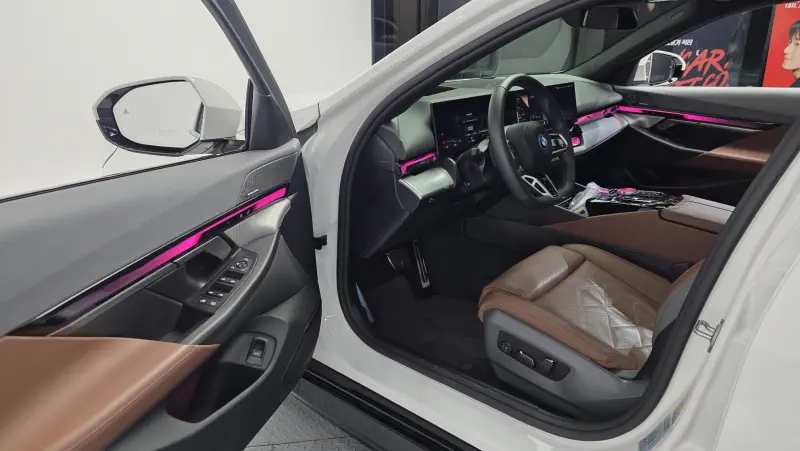 BMW i5