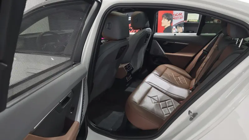 BMW i5