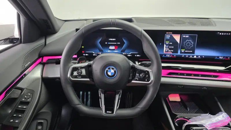 BMW i5