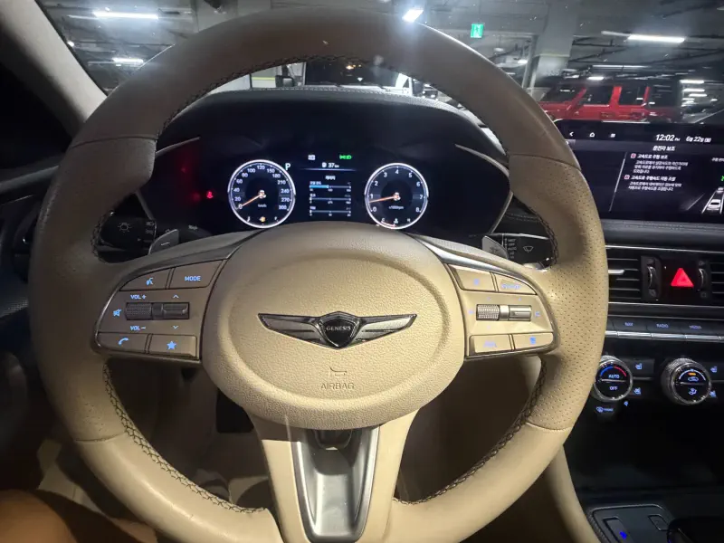 Genesis G70