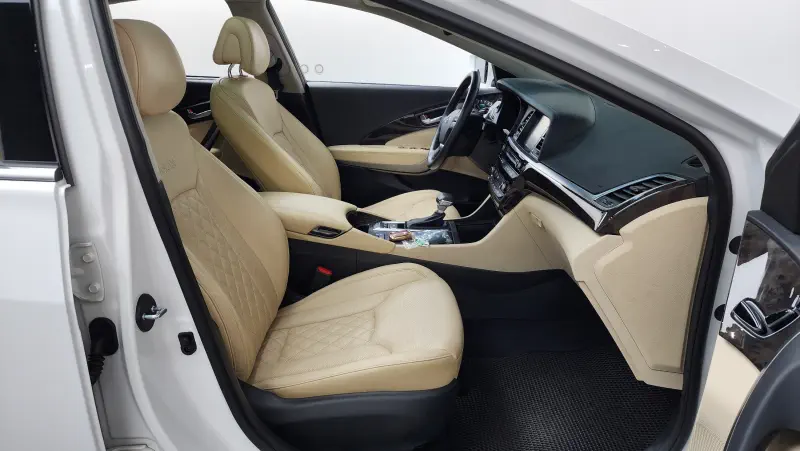 Hyundai Aslan