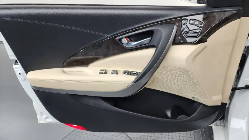 Hyundai Aslan