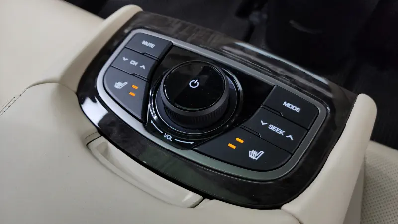 Hyundai Aslan