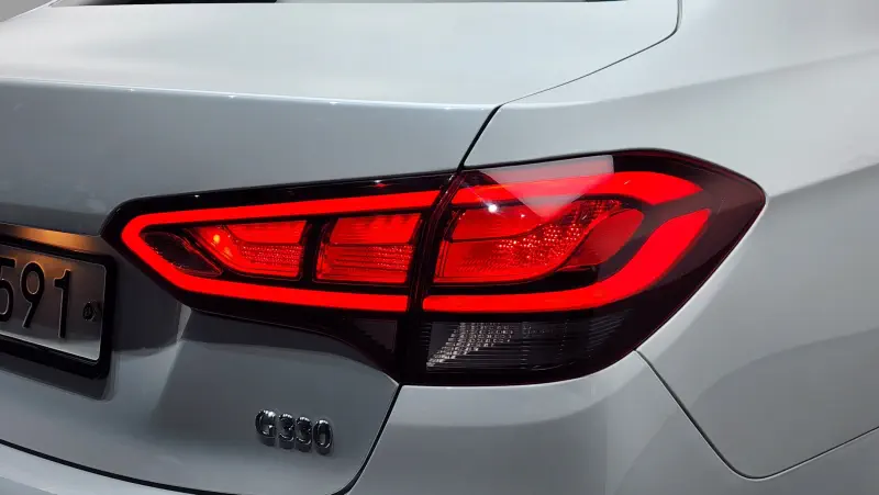 Hyundai Aslan