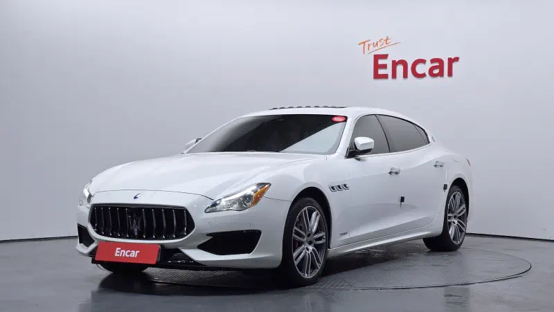 Maserati Quattroporte