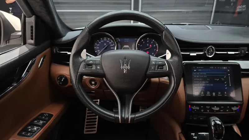 Maserati Quattroporte