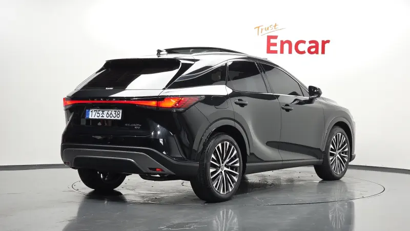 Lexus RX450h+