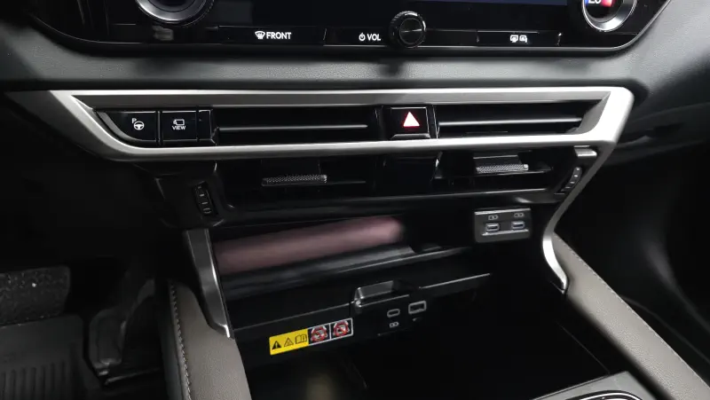 Lexus RX450h+