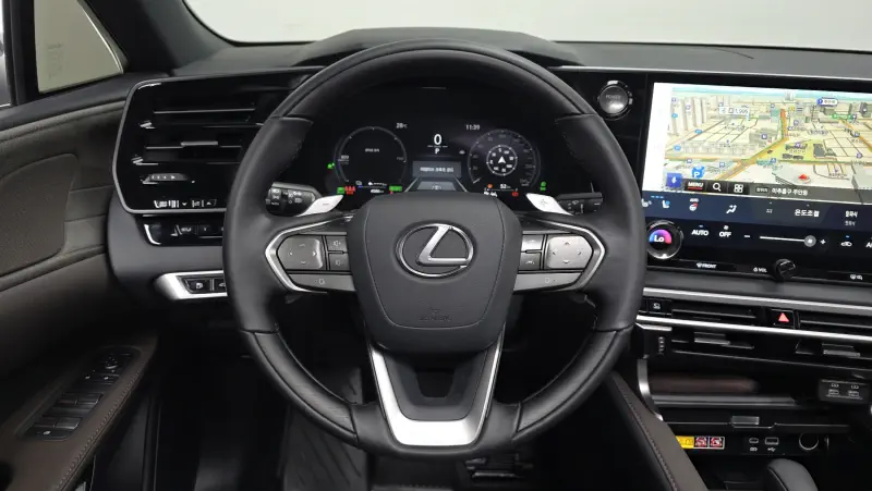 Lexus RX450h+