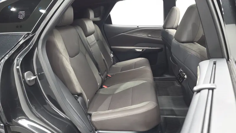 Lexus RX450h+