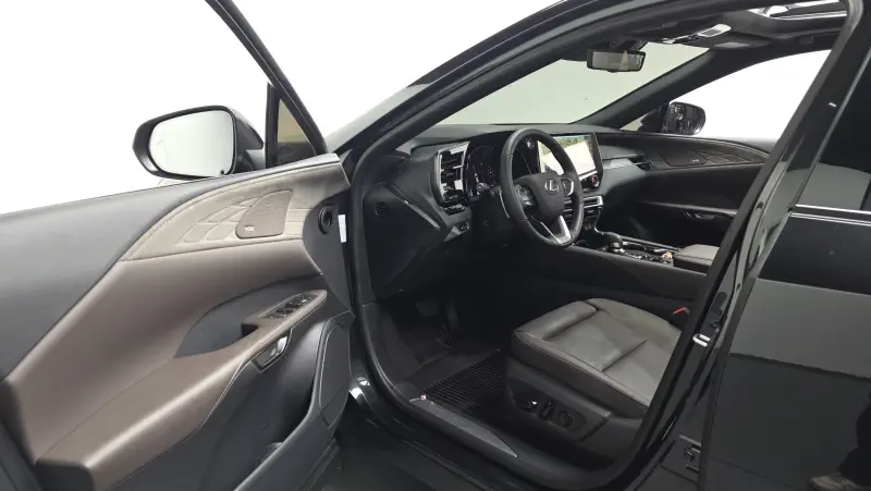 Lexus RX450h+